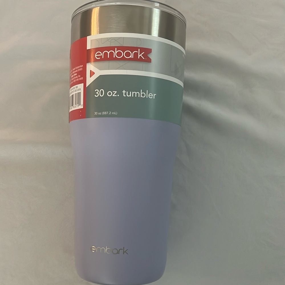 NWT 30 Oz Tumbler